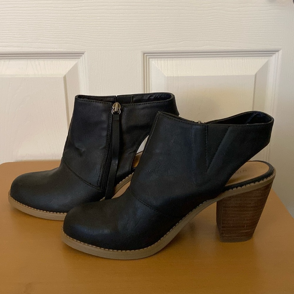 Nine West Livia 3Y Round Toe Synthetic Sling Back Ankle Bootie Black Size 9.5